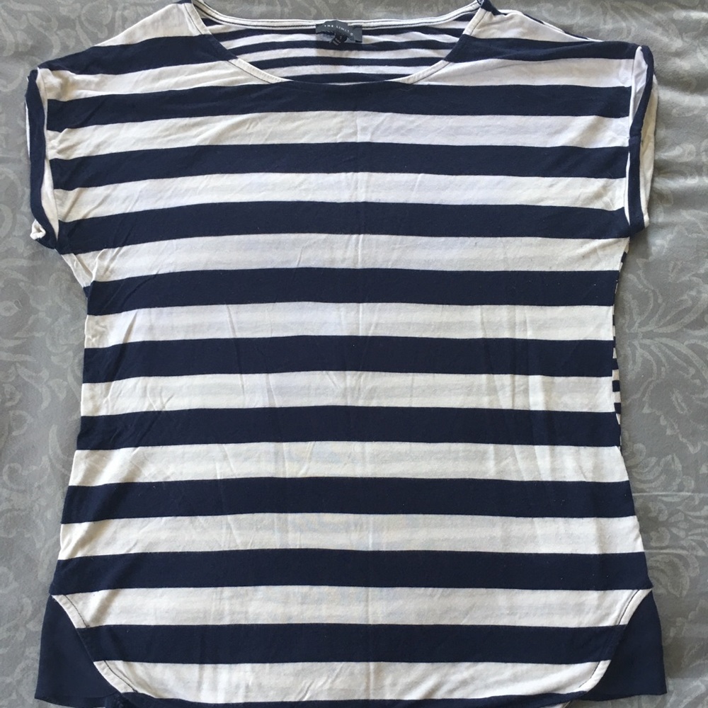 Short sleeve top